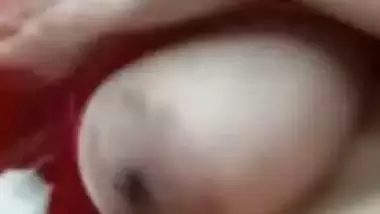 Pakistani aunty showing boobs and pussy