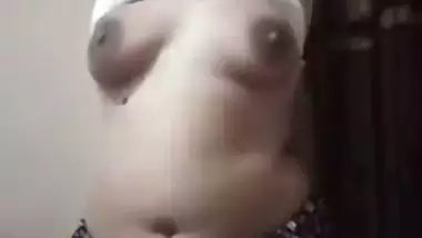 Pakistani bhabhi Rida cheating nude video