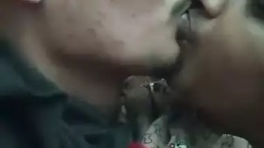 Desi lovers kissing and fucking xxx hot MMS