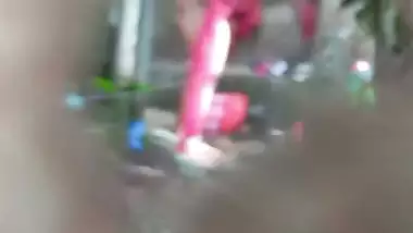 Bengali big ass girl outdoor bath caught by neighbor