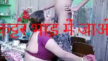 Desi juicy XXX MILF with amazing fat body is penetrated on the carpet