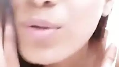 Poonam Pandey webinar on covid – Uncut nipple slip