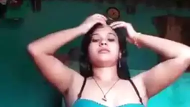 Dehati gaon ki randi stripping video