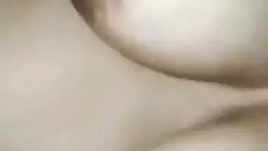 Skinny guy bangs a Busty Kolkata milf in Bangla porn