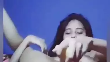 Bangladeshi Chittagong girl masturbating using cucumber